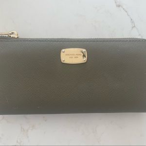 Michael Kors wallet